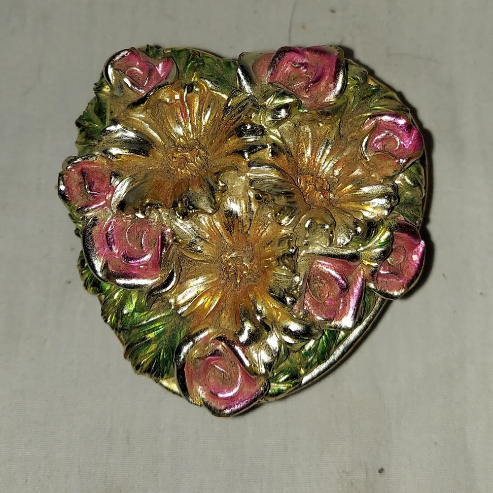 Heart with lid